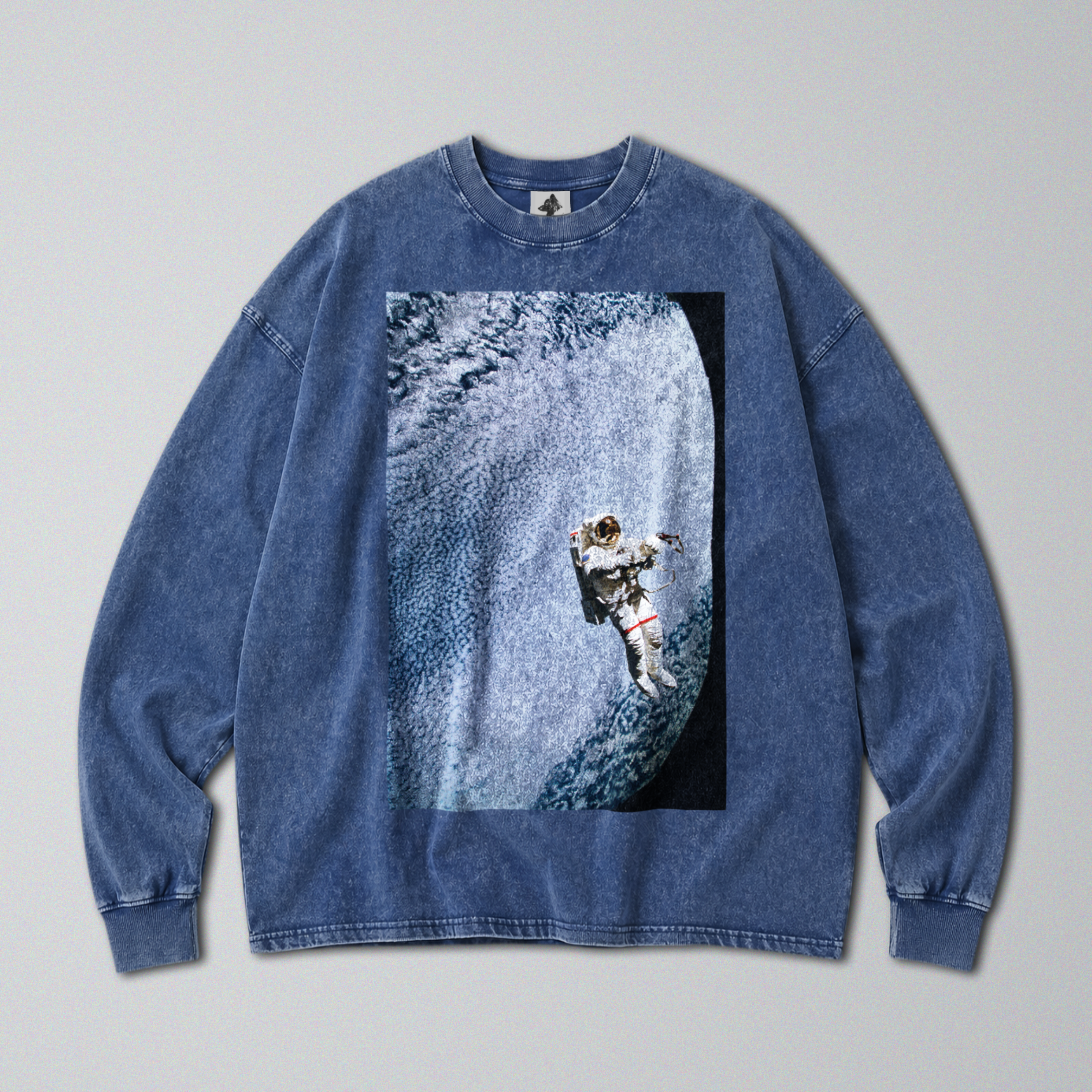 Oversized Snow Washed Long Sleeve Cotton Tee - Floating Astronaut Print