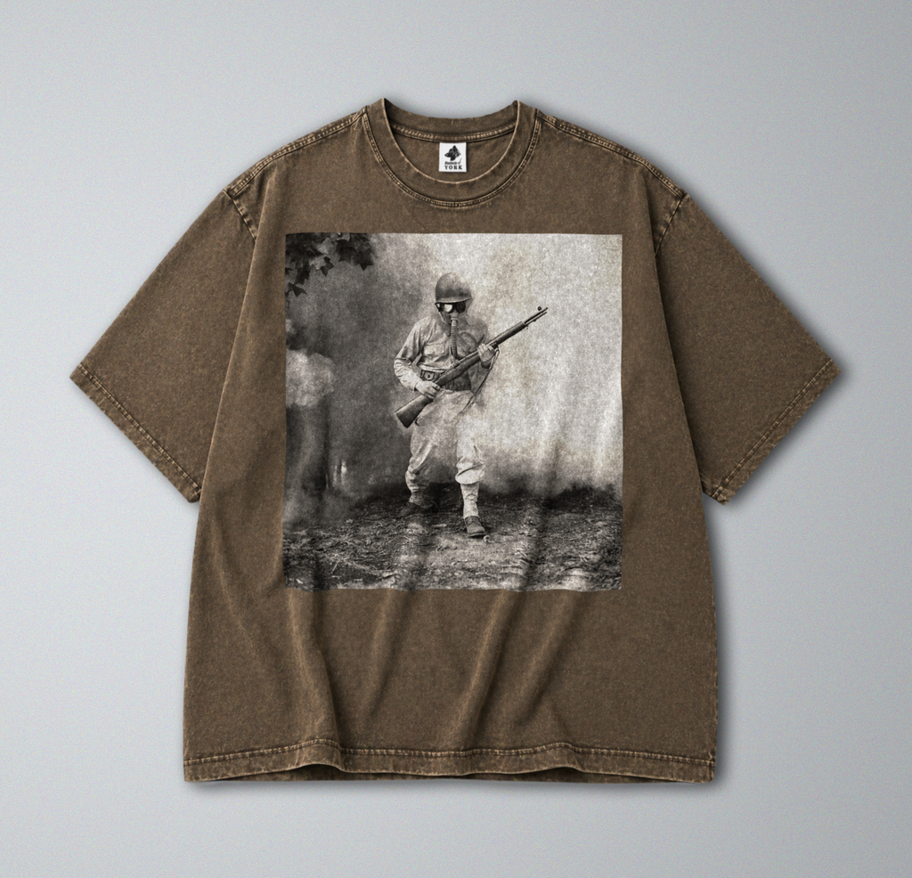 WW2 Soldier with Gasmask - Short Sleeve Tee