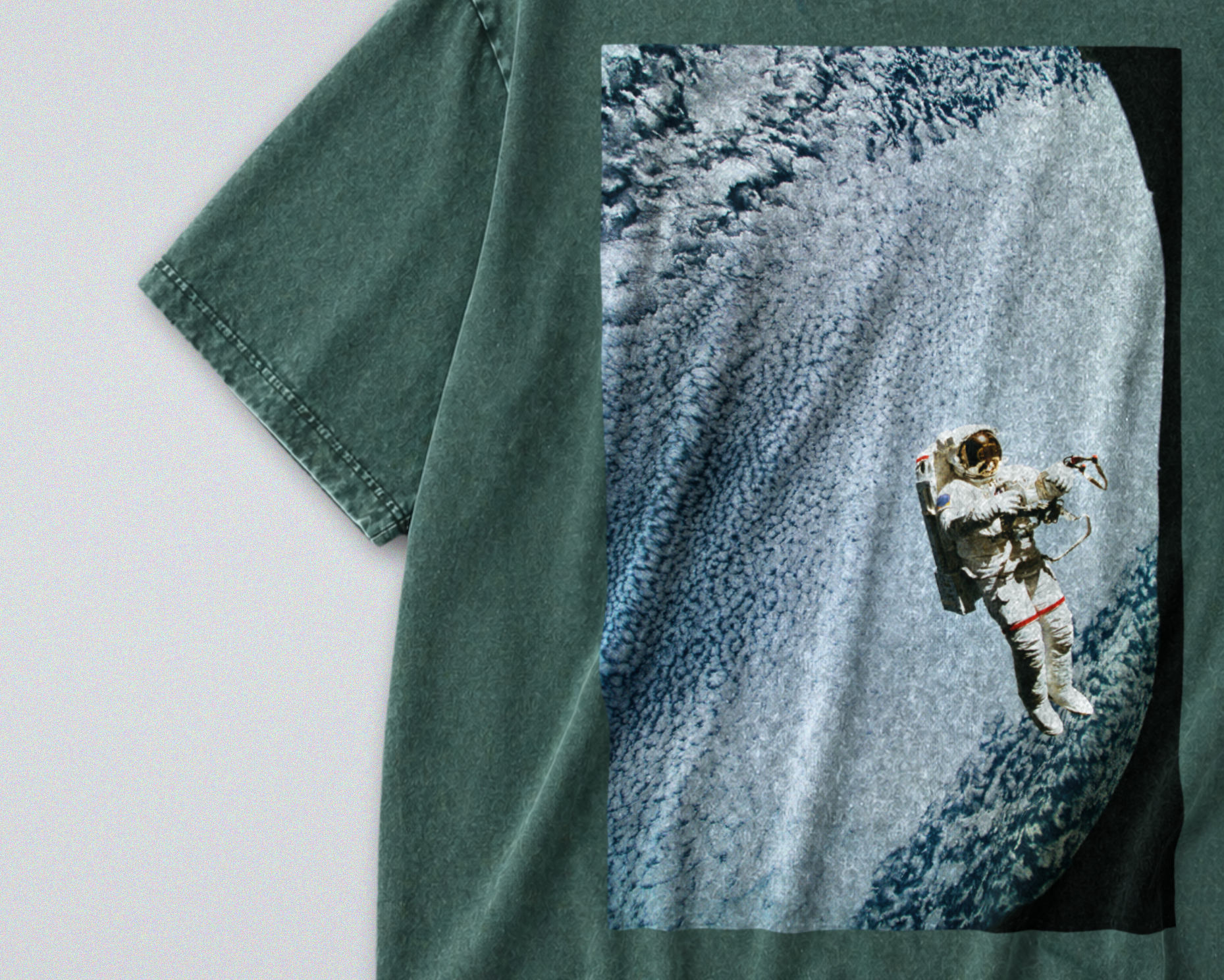 Oversized Snow Washed Cotton Tee - Floating Spaceman Print