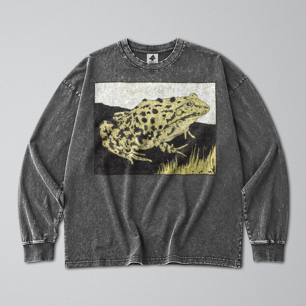 Oversized Snow Washed Long Sleeve Cotton Tee - Spotted Bullfrog Print