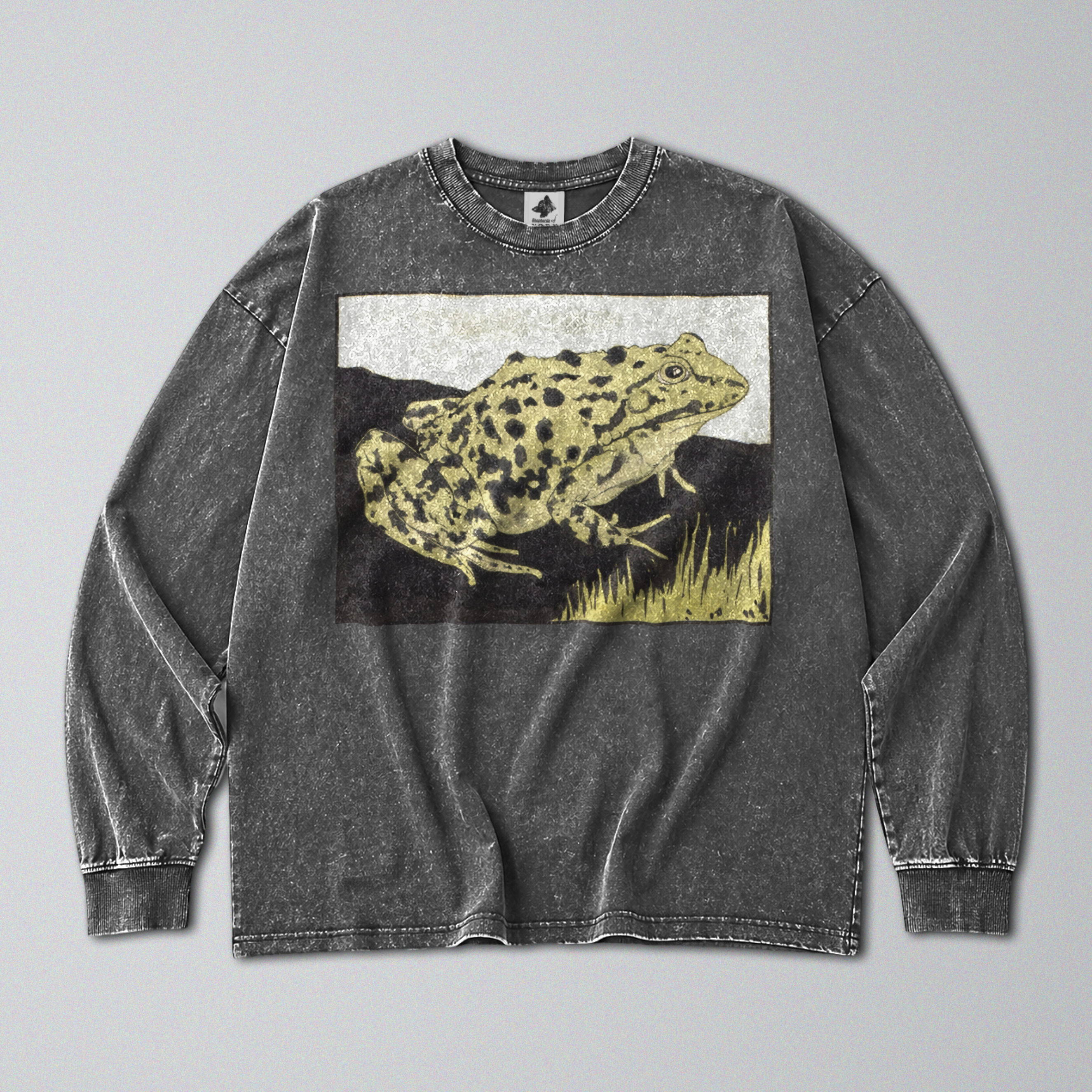 Oversized Snow Washed Long Sleeve Cotton Tee - Spotted Bullfrog Print