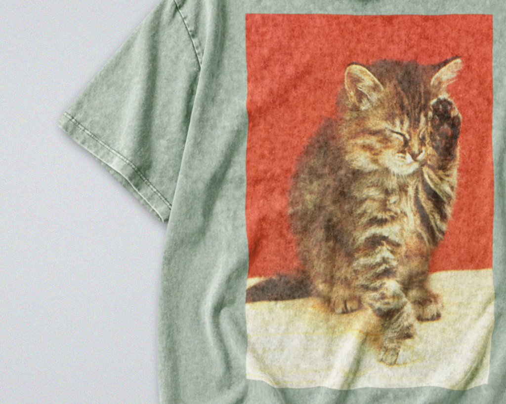 Cute Sleepy cat - Short Sleeve Tee